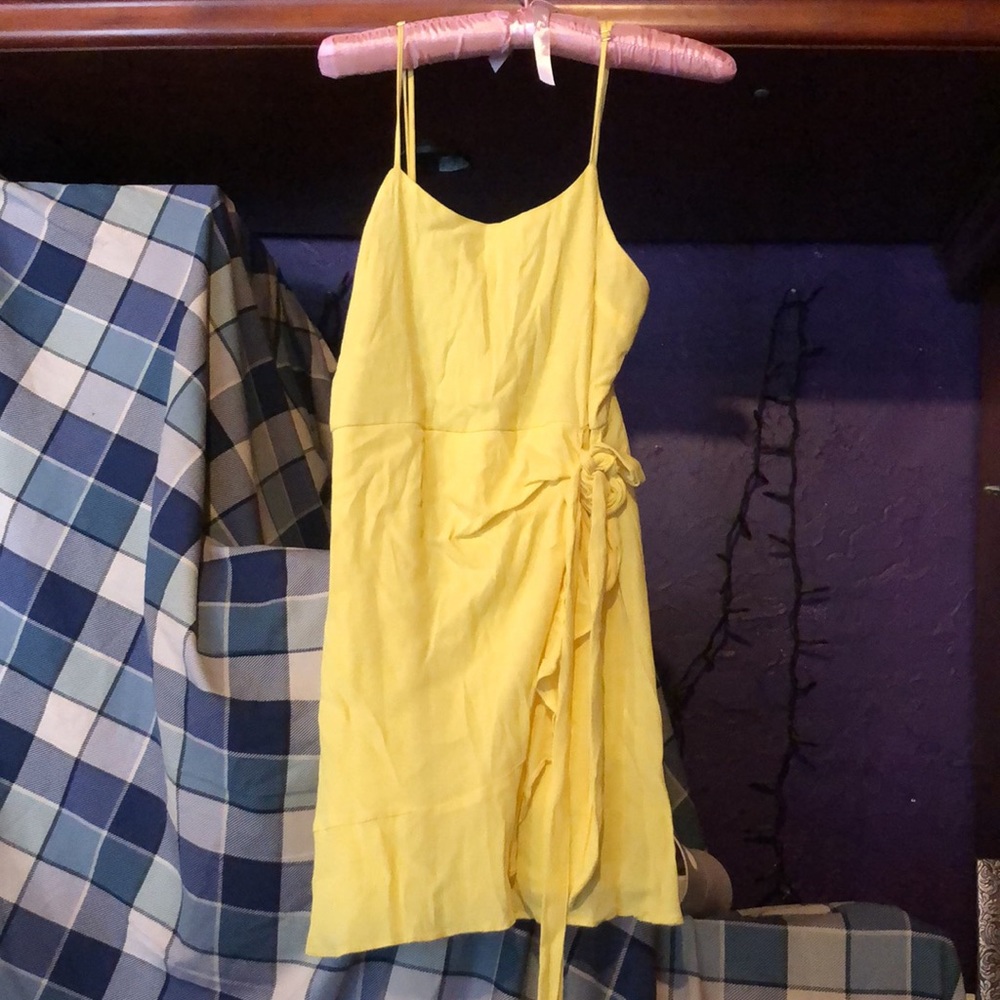 Yellow dress